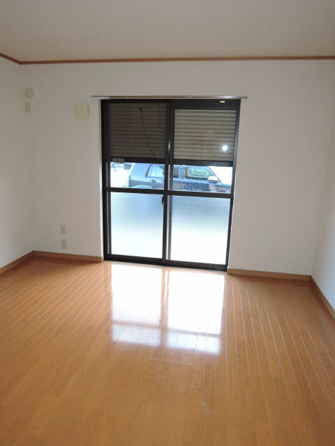 シャッター式雨戸