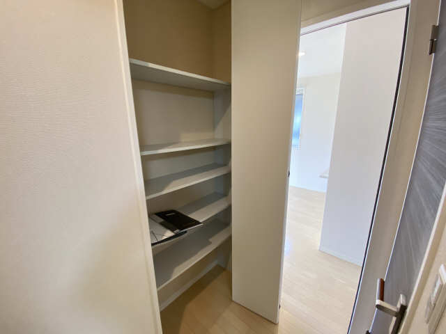 廊下マルチ収納