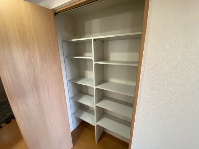 廊下マルチ収納