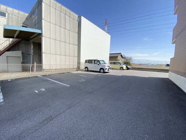 パークサイド川端 2階 駐車場