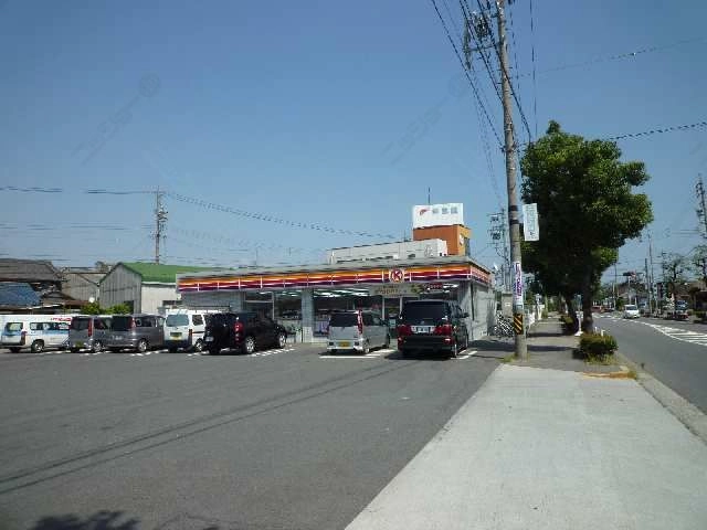 コンビニ徒歩5分