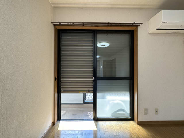 シャッター雨戸