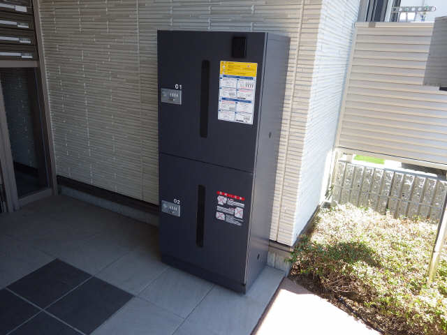 宅配ボックス
