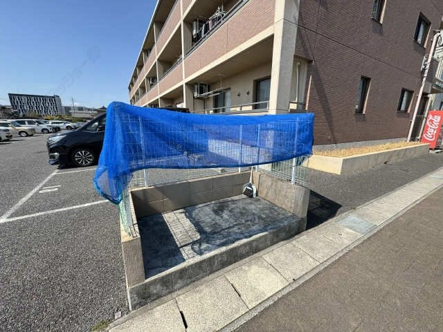 ゴミ置き場