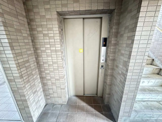 エレベーター