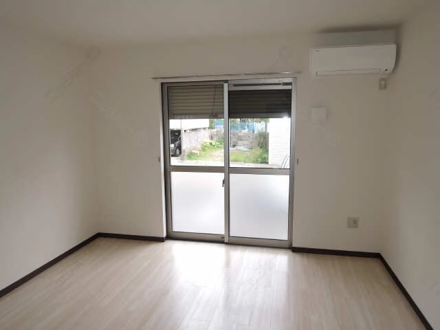 シャッター式雨戸