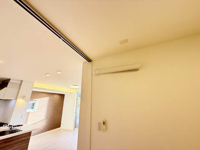 中洋間エアコンスリーブ