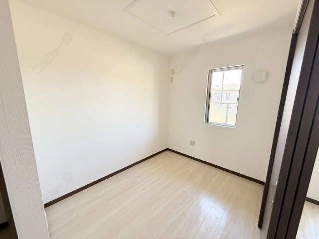 2階南西洋間