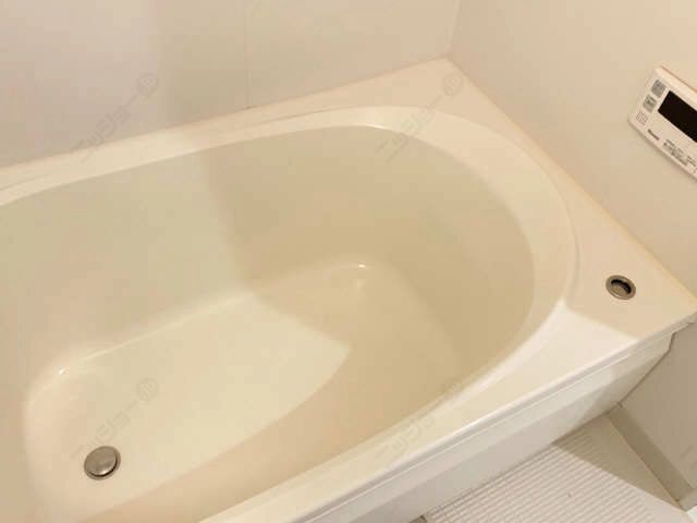 浴室プッシュ水栓