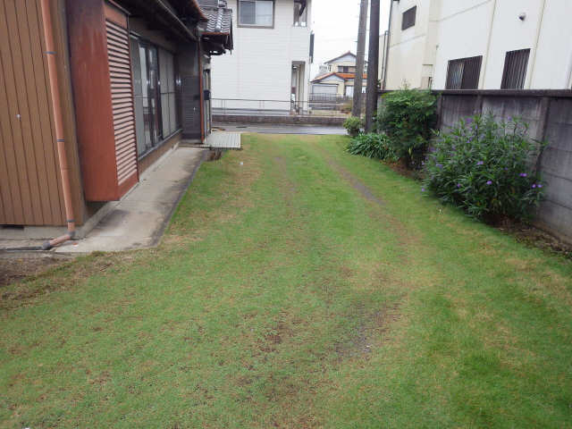 前面は通路