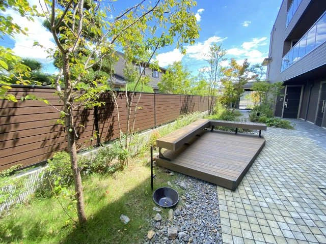 共用ベンチ