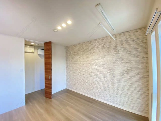 南洋間室内物干し