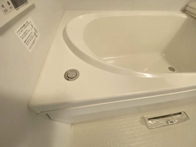 浴室プッシュ水栓