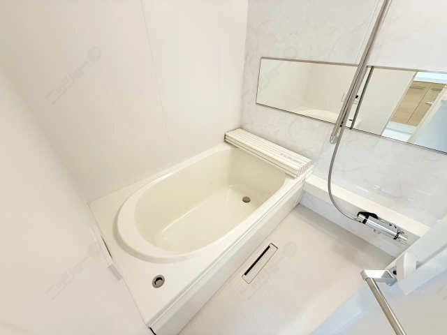 浴室プッシュ水栓