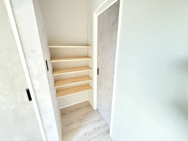 リビング収納棚