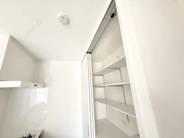 キッチン背面パントリー