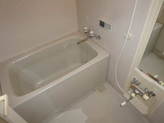 コバヤシビル 8階 浴室