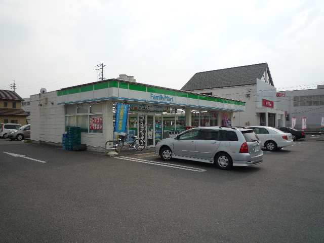 ファミリーマート