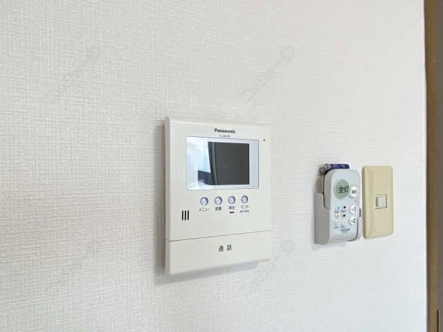 モニタ  ー付きインターホン