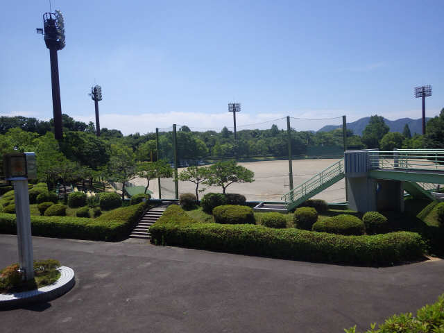 ツインズ前平 1階 公園