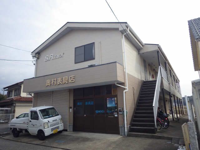 西側外観