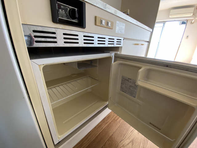 大口平和マンション 5階 ミニ冷蔵庫