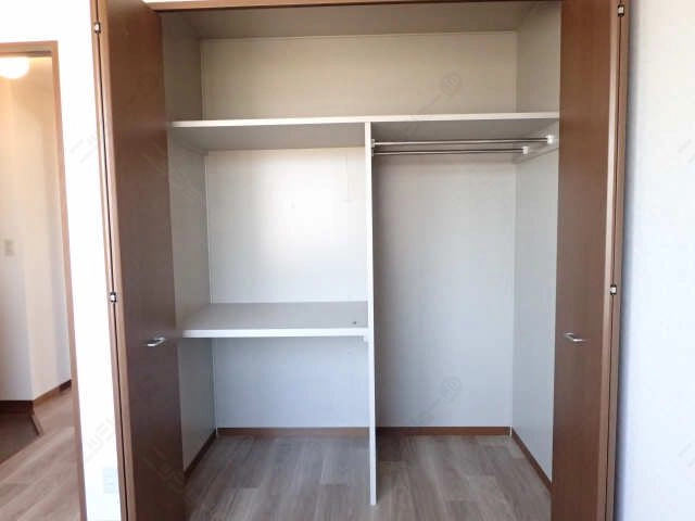 収納（洋室北側）