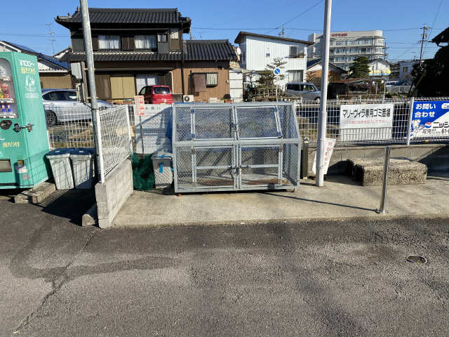 ゴミ捨て場