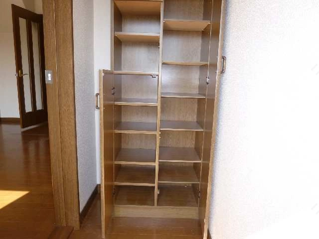 シューズボックス