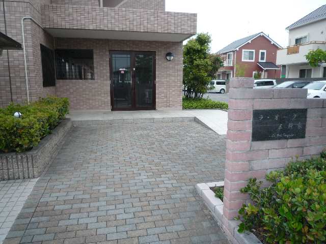 建物入口