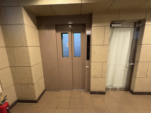 エレベーター