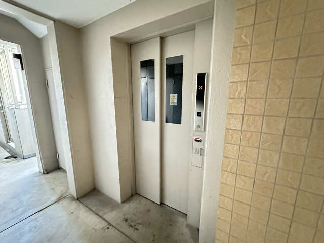 エレベーター