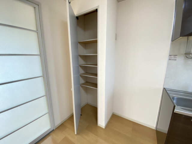 ダイニング収納