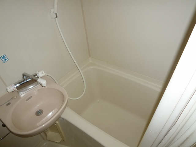 ホームレジデンス　Ａ 5階 浴室