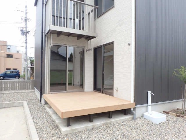 ウッドデッキ