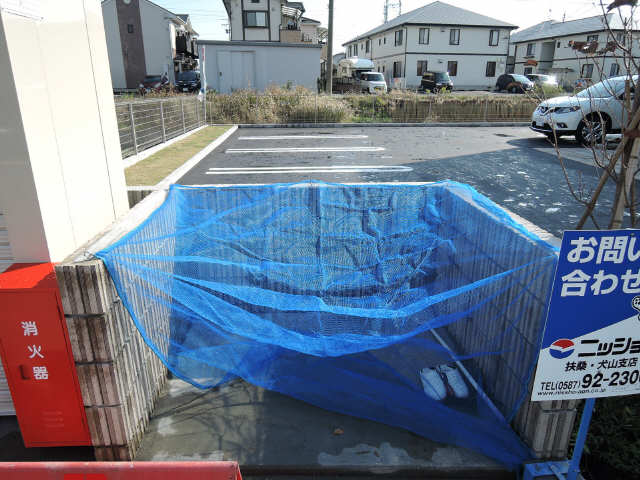 敷地内ゴミ置場