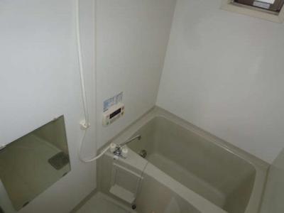 ラ・プリマヴェーラ 2階 浴室