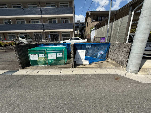 ごみ置場