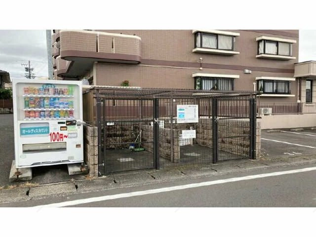 ごみ置き場