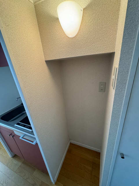 冷蔵庫置き場