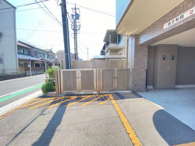 敷地内ゴミ置き場