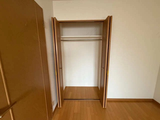 北側洋室収納