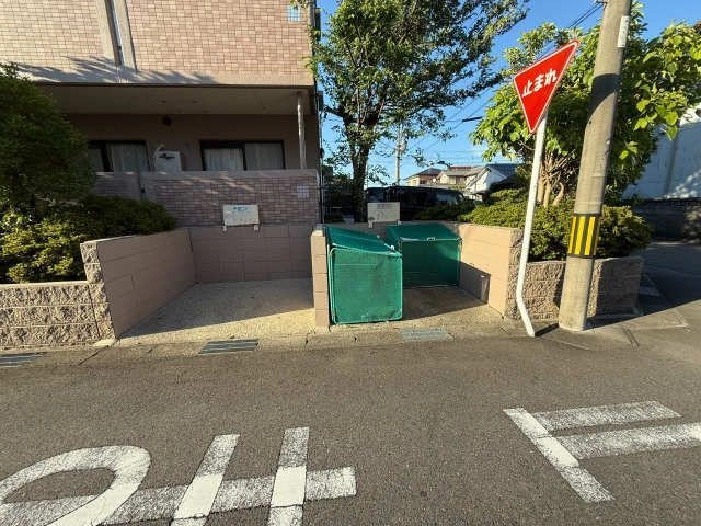 ごみ置場