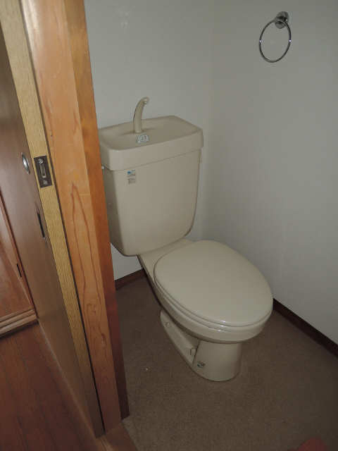 コーポ小松生 1階 WC