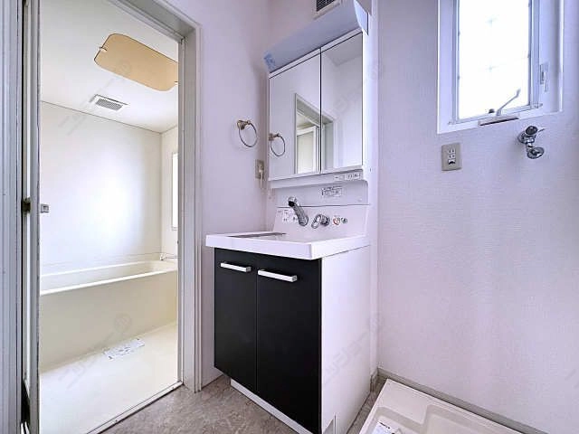 シャワー付洗面台