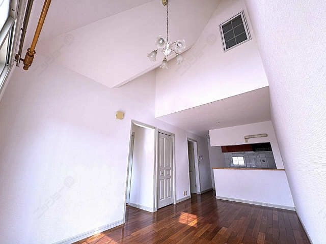 リビング・吹抜