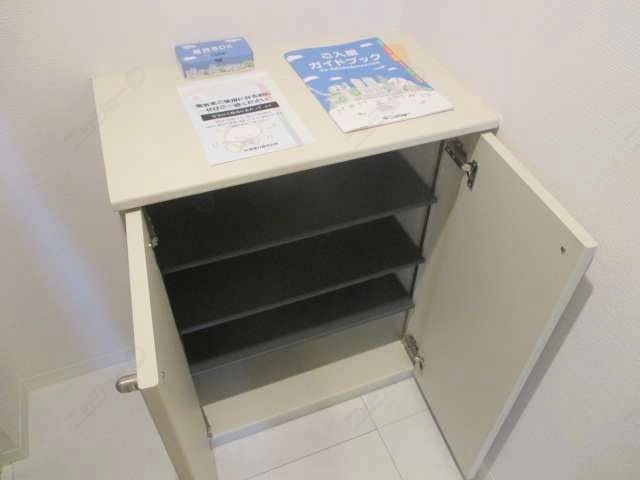 シューズボックス