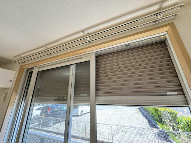 シャッター雨戸