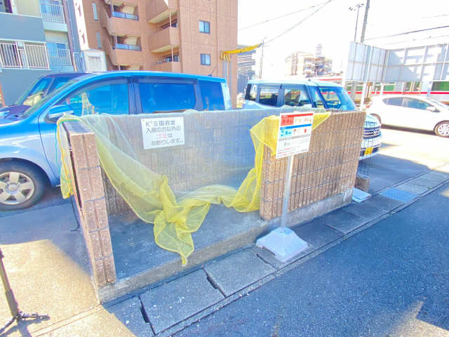 ごみ置場