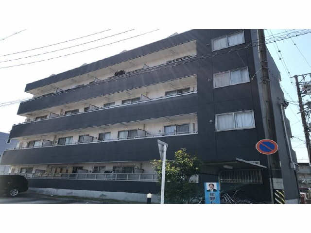 東側外観